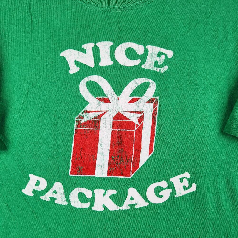 Nice Package Shirt Mens Medium Green Christmas Gift Graphic Funny Holiday Tee